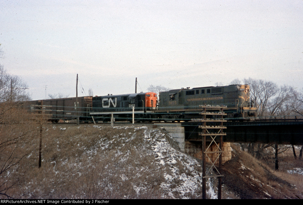 CN 3725